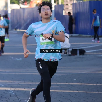 Runner Photo 1536384