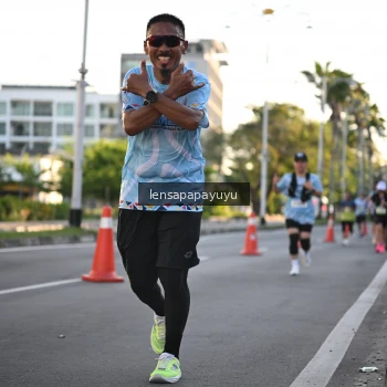 Runner Photo 1536399