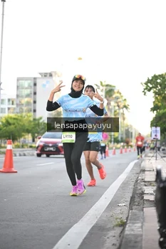 Runner Photo 1536570