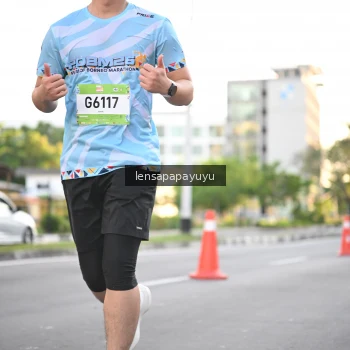 Runner Photo 1536590