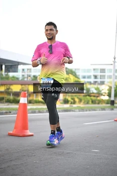 Runner Photo 1536609
