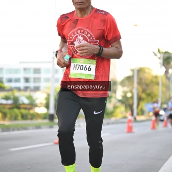 Runner Photo 1536645