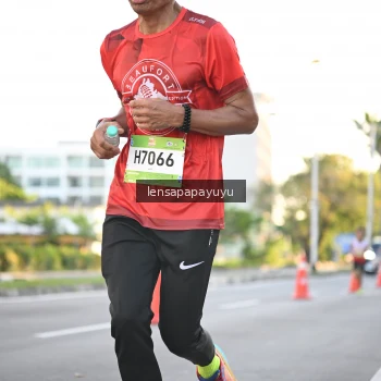 Runner Photo 1536646