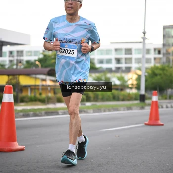 Runner Photo 1536711