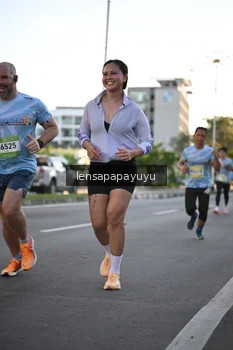 Runner Photo 1536722