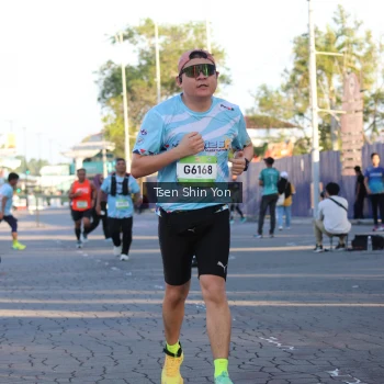 Runner Photo 1536945