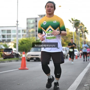 Runner Photo 1537070