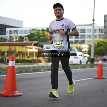 Runner Photo 1537122