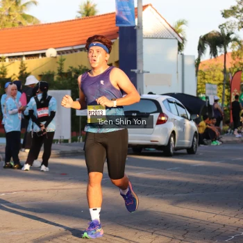 Runner Photo 1537133