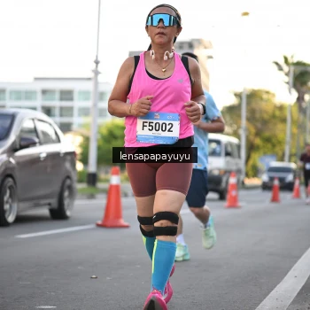 Runner Photo 1537172