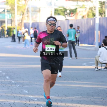 Runner Photo 1537213