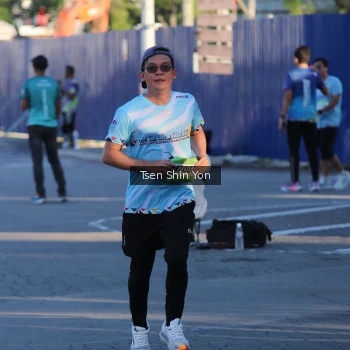 Runner Photo 1537237
