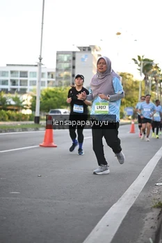 Runner Photo 1537240