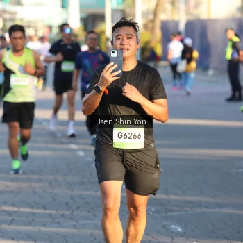 Runner Photo 1537413