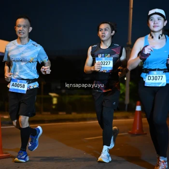Runner Photo 1537515