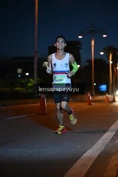 Runner Photo 1537520