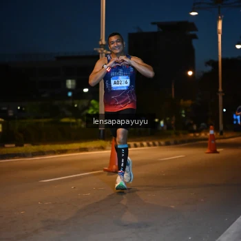 Runner Photo 1537541