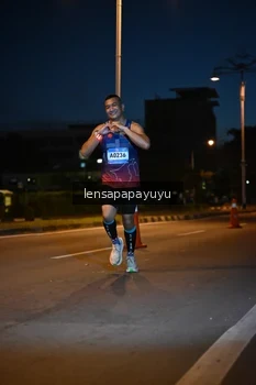 Runner Photo 1537549