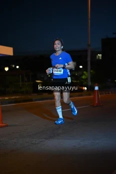 Runner Photo 1537573