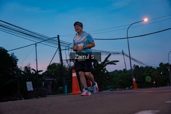Runner Photo 1537594