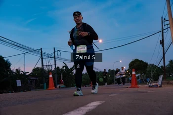 Runner Photo 1537599