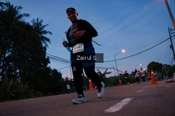 Runner Photo 1537601
