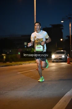 Runner Photo 1537621