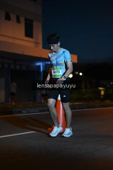 Runner Photo 1537664