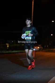 Runner Photo 1537691