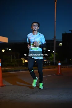 Runner Photo 1537698