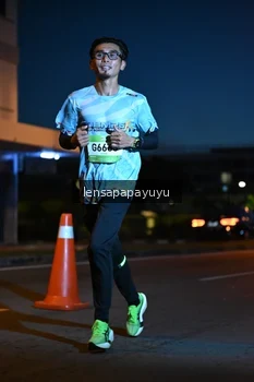 Runner Photo 1537712
