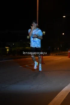 Runner Photo 1537759