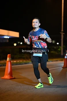 Runner Photo 1537801