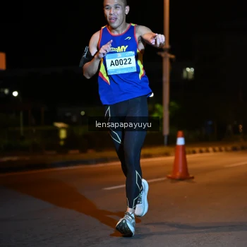 Runner Photo 1537840