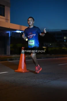 Runner Photo 1537879