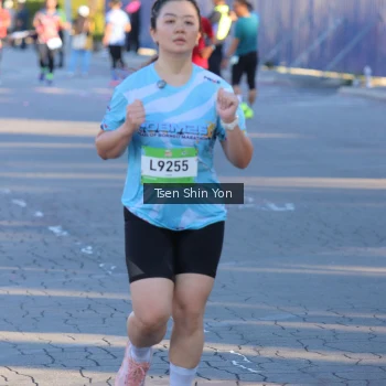 Runner Photo 1537886