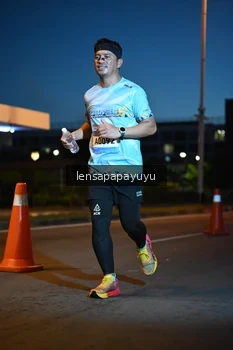 Runner Photo 1537924