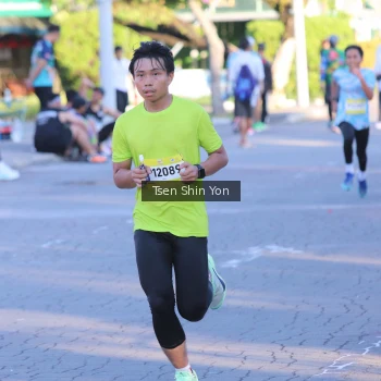 Runner Photo 1538248
