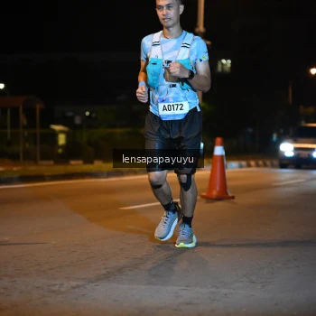 Runner Photo 1539053