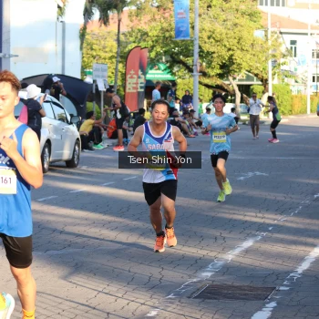 Runner Photo 1539164