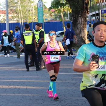 Runner Photo 1539203