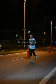 Runner Photo 1539837