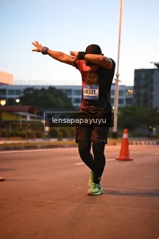 Runner Photo 1539930
