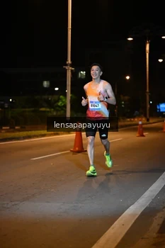 Runner Photo 1540579