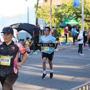 Runner Photo 1540789