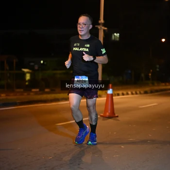 Runner Photo 1541294