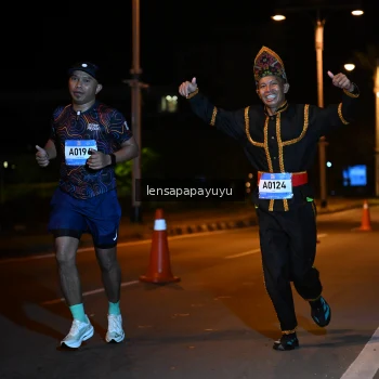 Runner Photo 1541300