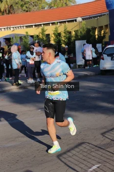 Runner Photo 1541451