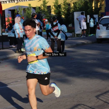 Runner Photo 1541546