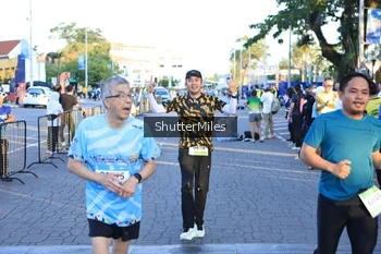 Runner Photo 1541814